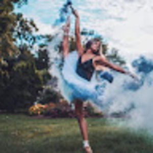 Meet your Posher, Caitlin